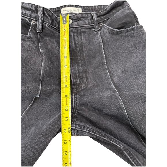 Abercrombie & Fitch Women’s Faded Black Curve Love High Rise Jeans Sz 28-6L NWOT - Picture 4 of 9